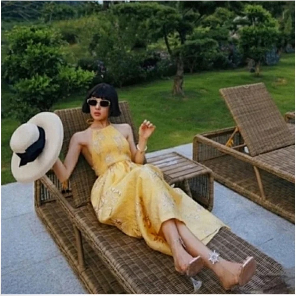Zara Limited Edition Yellow Halterneck Midi Dress - Picture 7 of 16